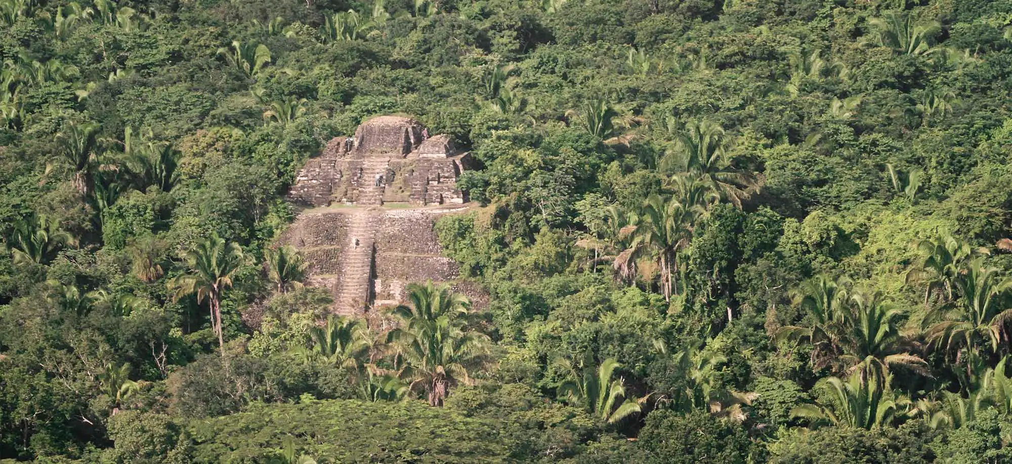 Viajes a Lamanai