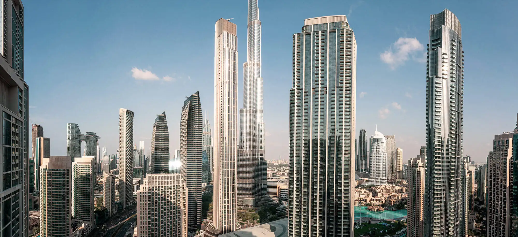 image-viajar-a-emiratos-arabes-burj-khalifa-g1.webp - Pangea Viajes