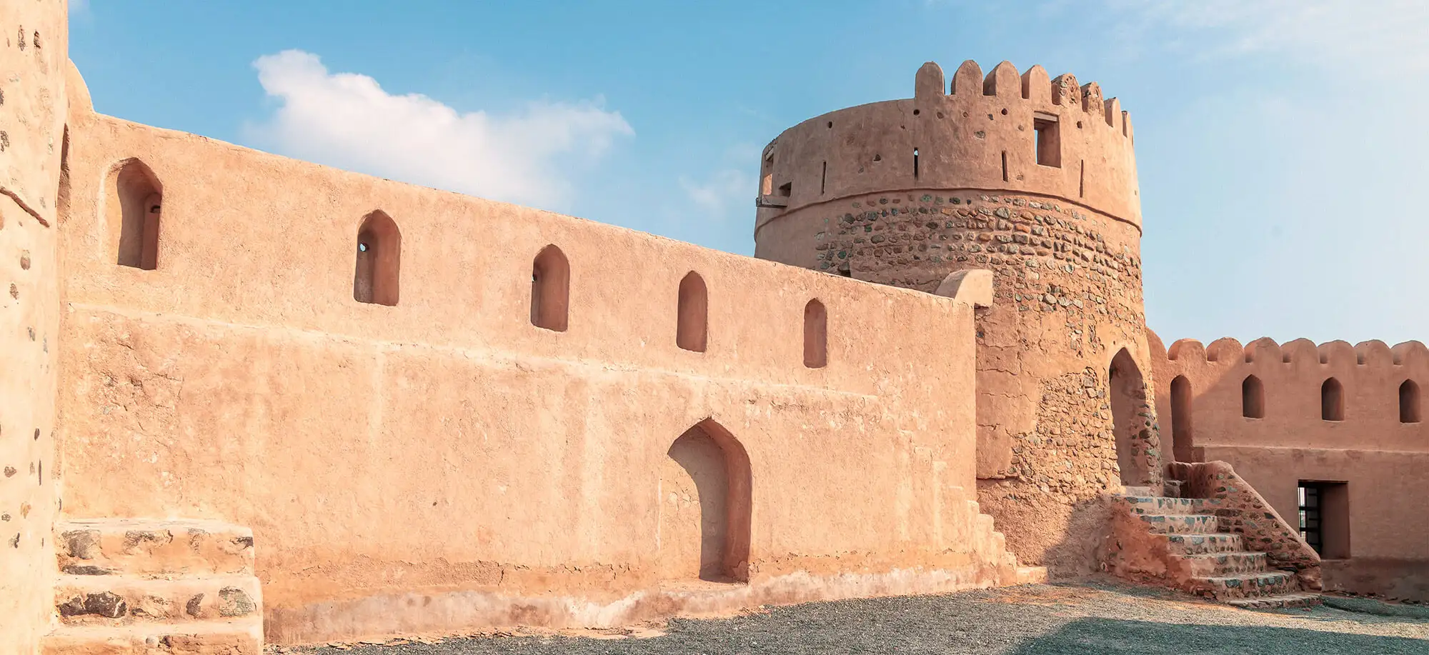 image-viajar-a-emiratos-arabes-fujairah-g1.webp - Pangea Viajes