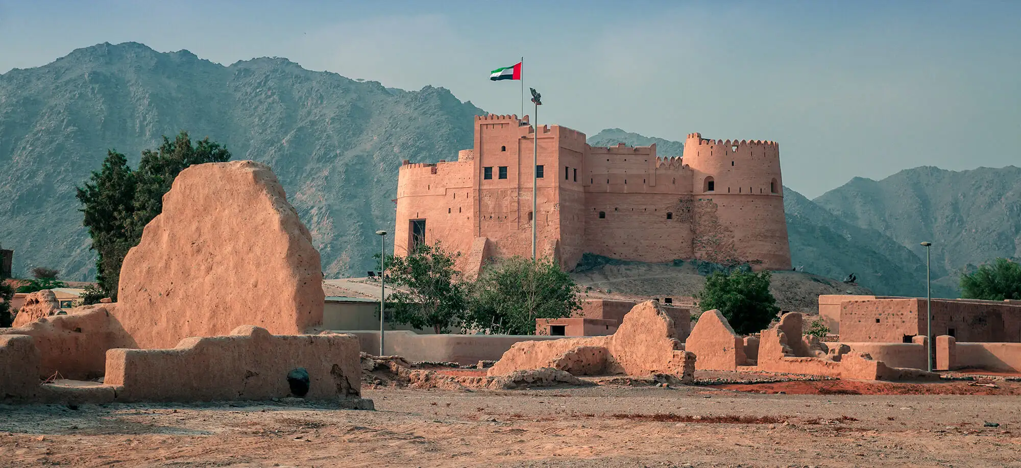 image-viajar-a-emiratos-arabes-fujairah-g2.webp - Pangea Viajes