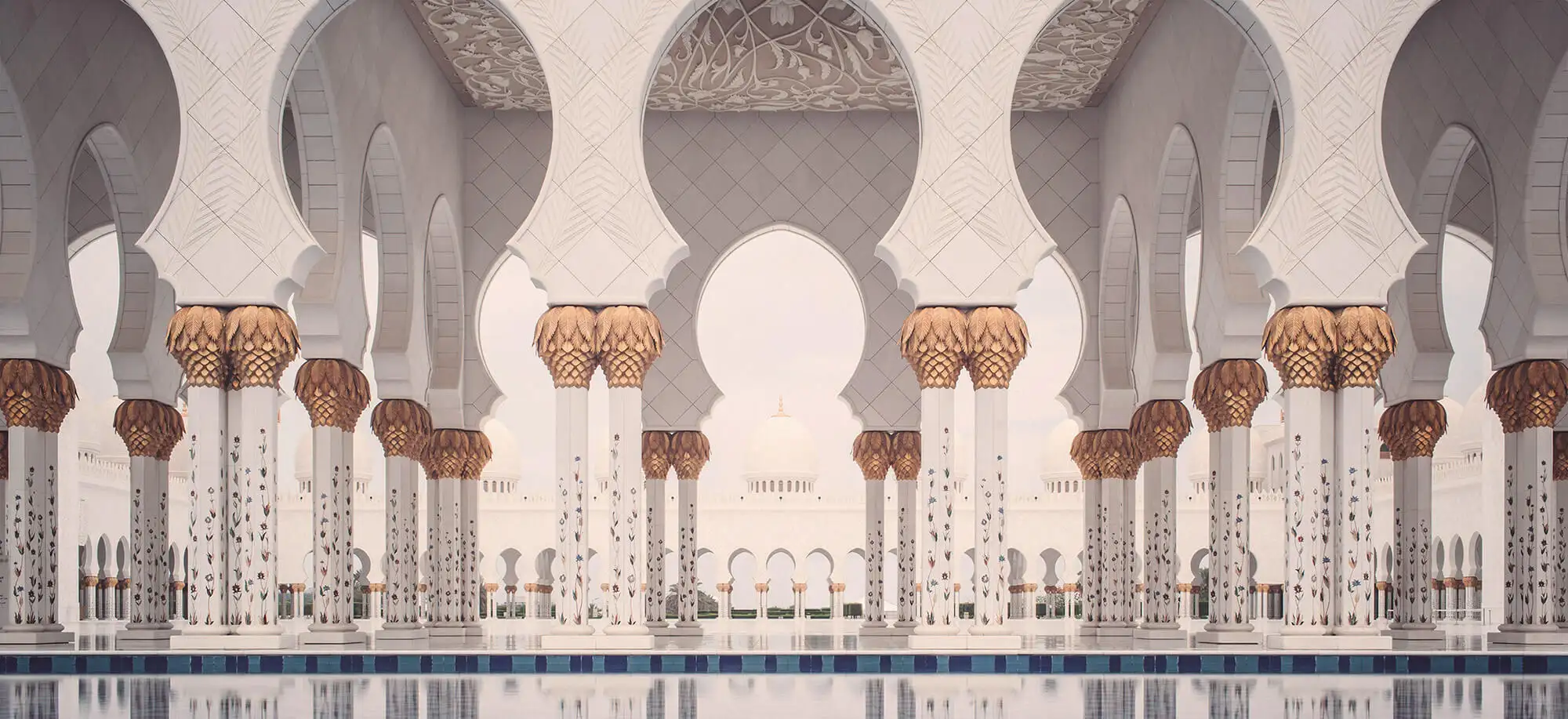 image-viajar-a-emiratos-arabes-mezquita-al-zayed-g2.webp - Pangea Viajes