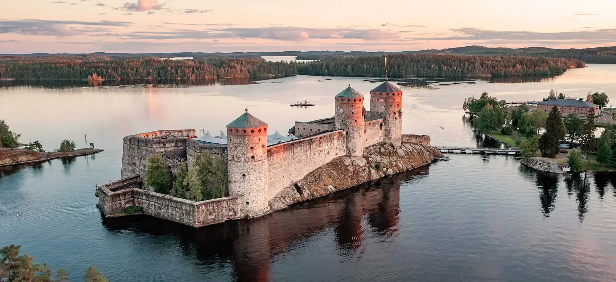 image-viajar-a-finlandia-region-de-los-lagos-g2.webp - Pangea Viajes