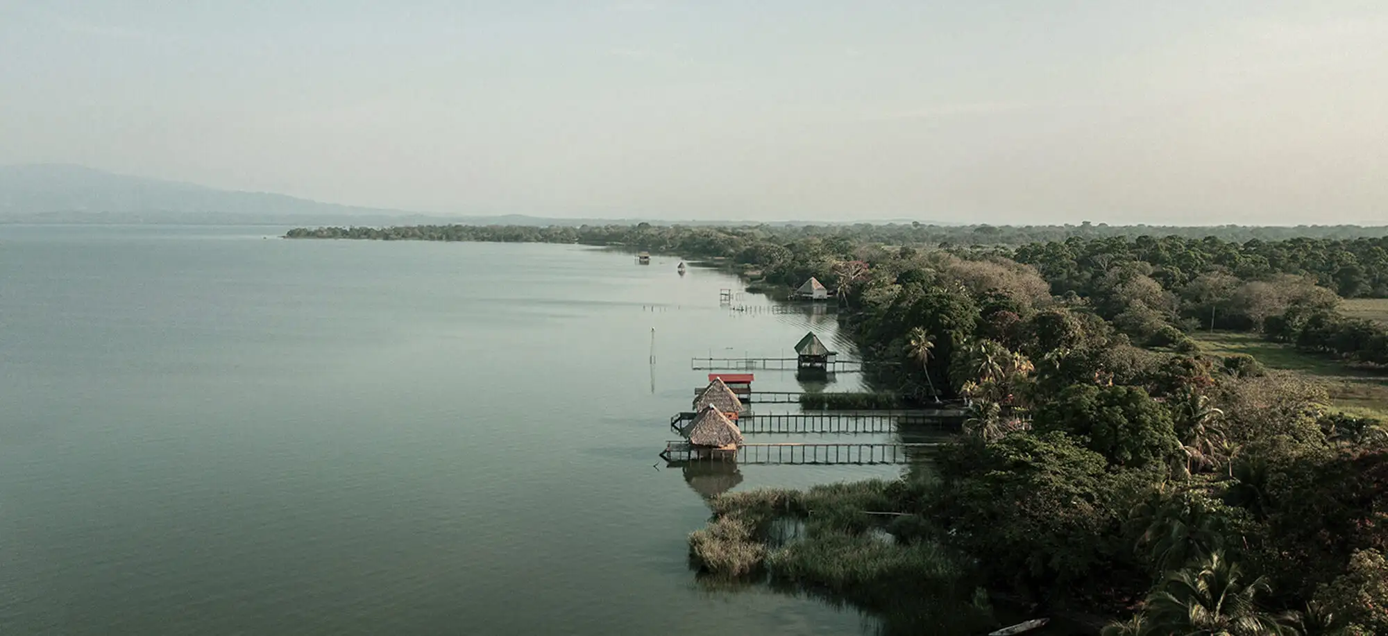 image-viajar-a-guatemala-izabal-g-1.webp - Pangea Viajes