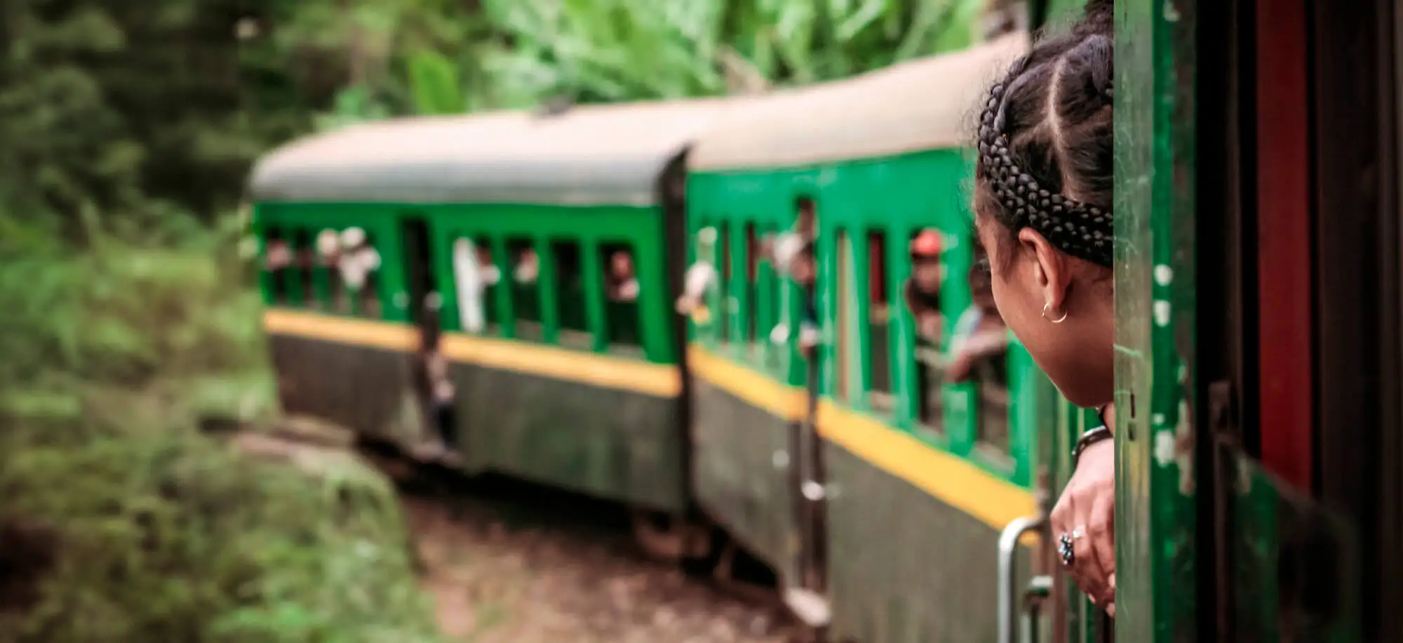 image-viajar-a-madagascar-tren-de-la-selva-g-3.webp - Pangea Viajes
