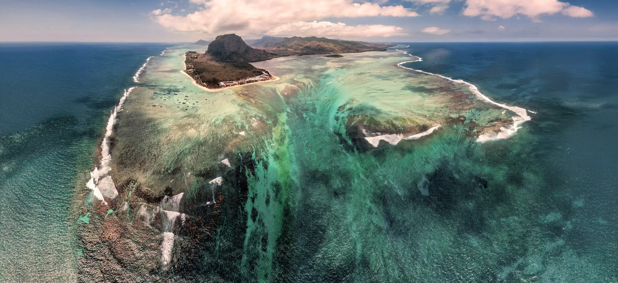 Cascada Submarina