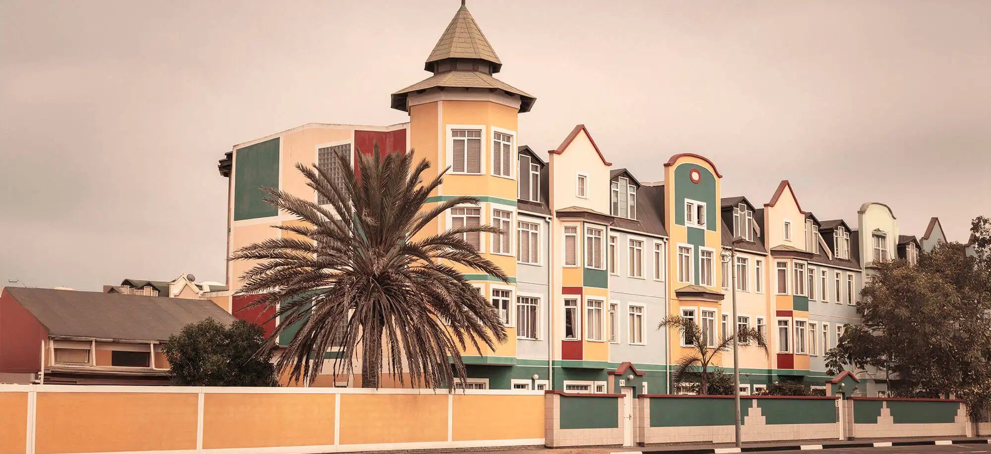 image-viajar-a-namibia-swakopmund-g-3.webp - Pangea Viajes