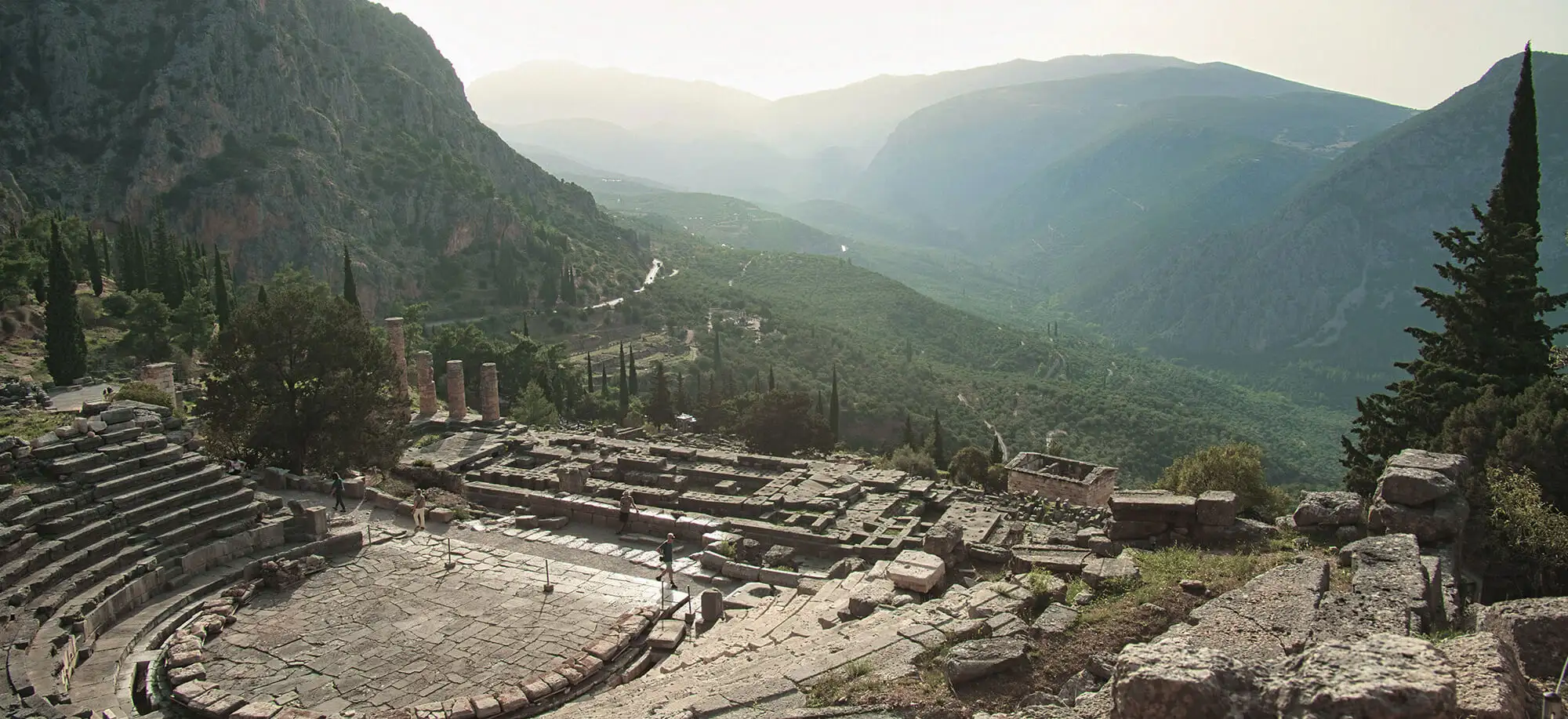 Peloponeso y Delfos